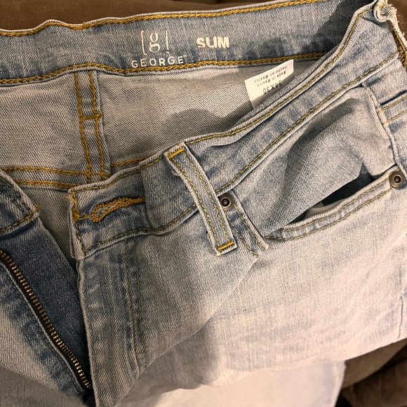 Used clothes. - Picture 5 of 14